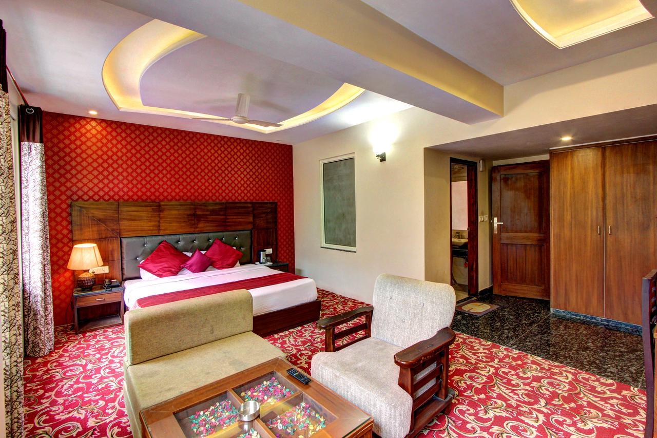 Hotel Maple Retreat Manāli Esterno foto